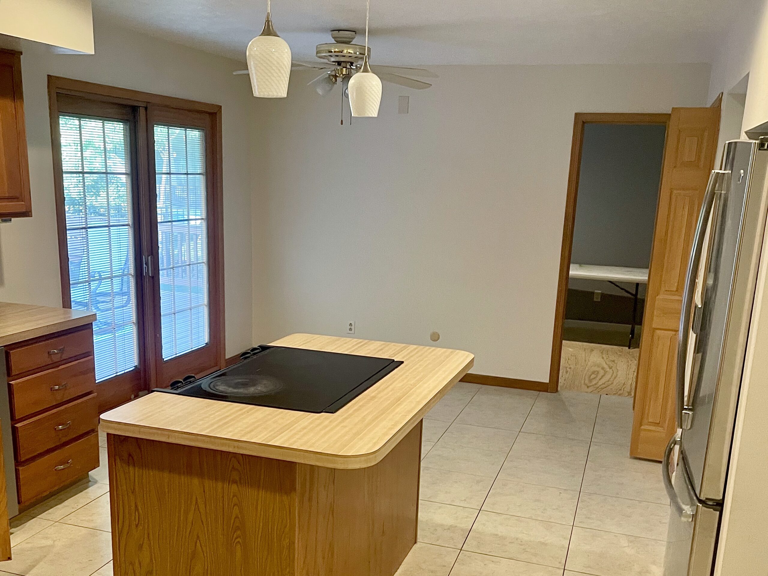 Dated kitchen before remodeling